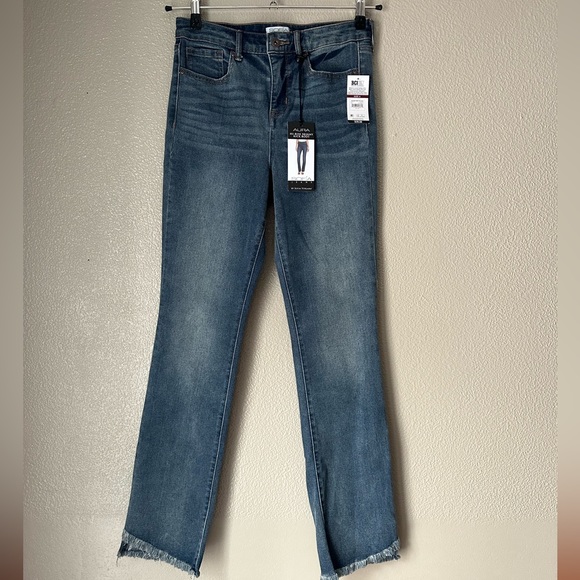 Sofia high rise skinny kick boot jeans. - Picture 9 of 10